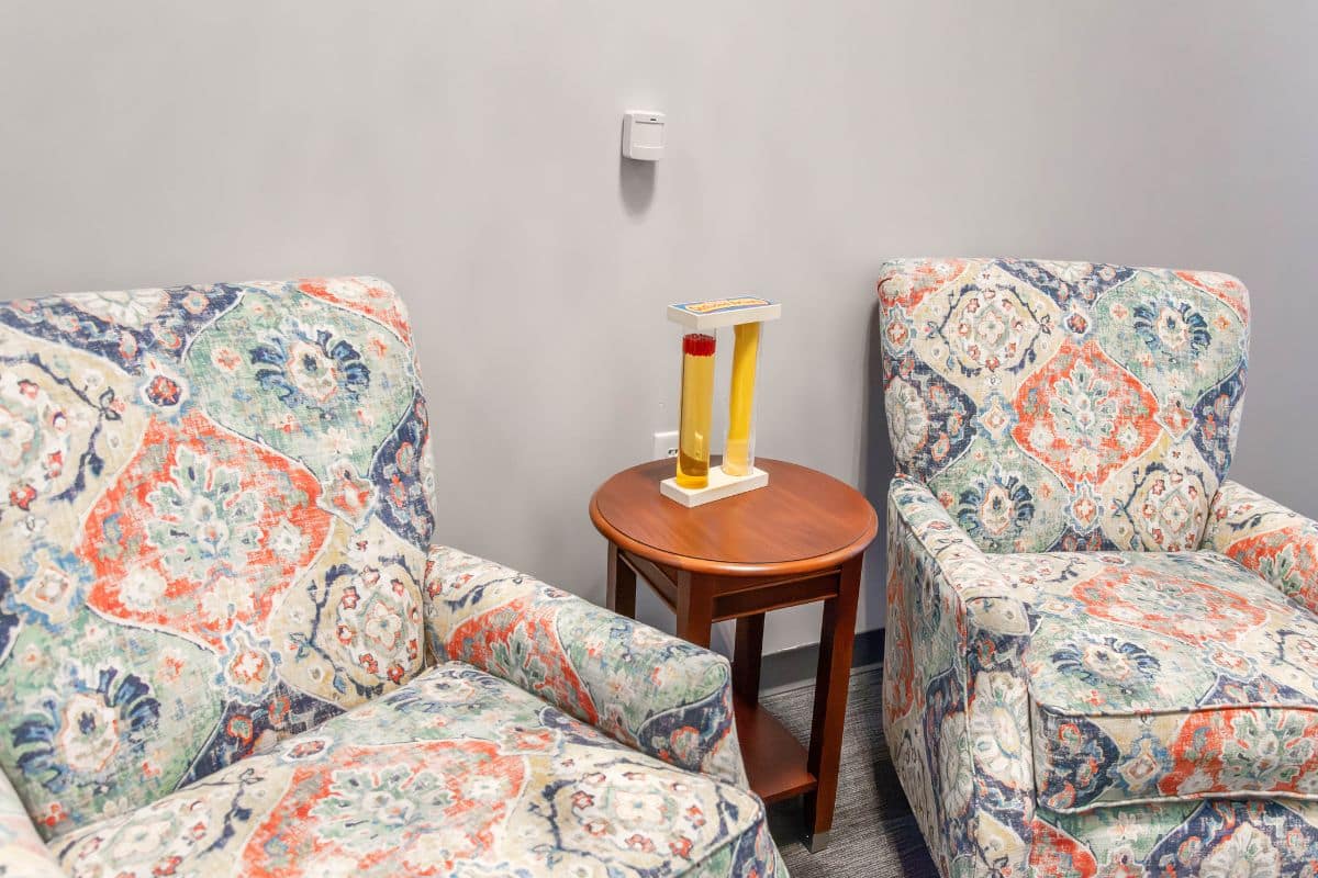 Chairs in waiting area of the weigh station offering weight loss services
